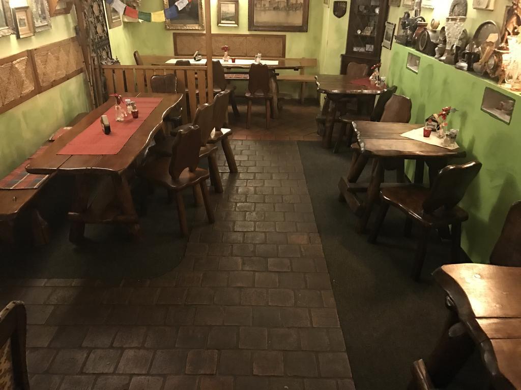 Daire & Restaurant Tkalcovsky Dvur