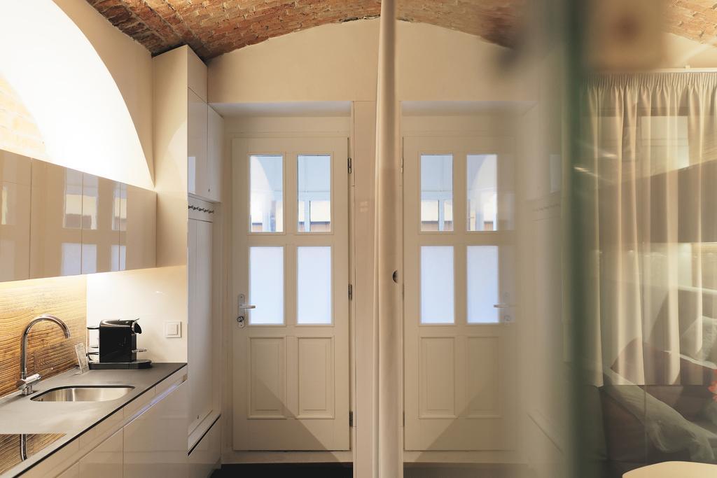 Living Showroom Jakubska Apartment