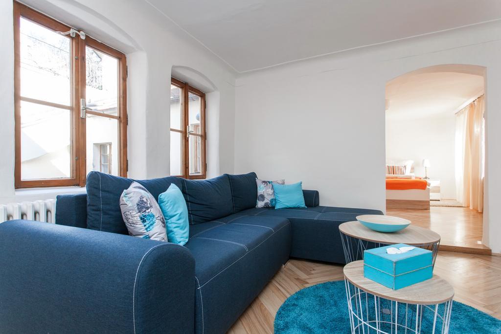 Royal View Apartment *