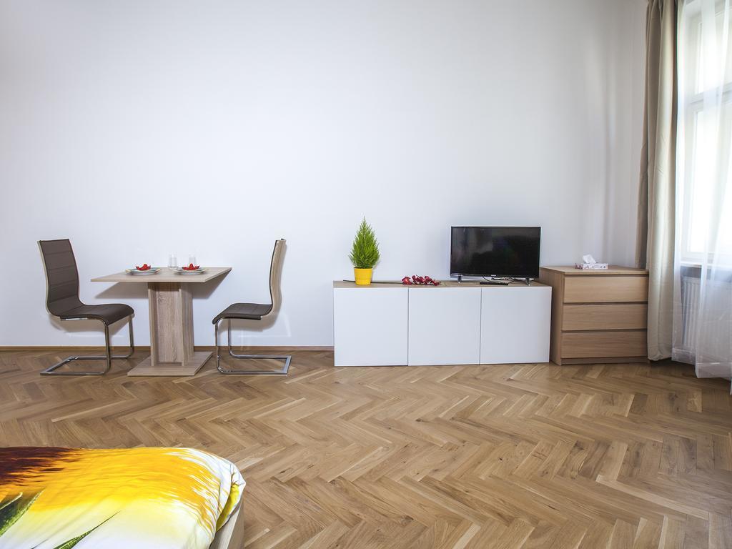 Apartment Beautiful Central Thamova