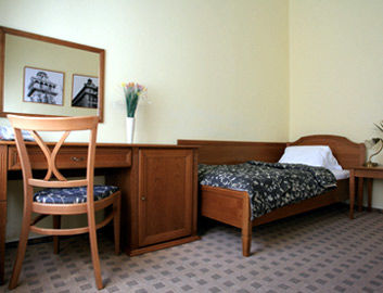 Anna Prague