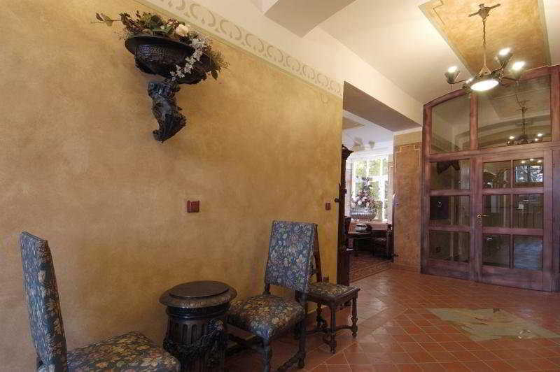 Ea Jeleni Dvur Castle Hotel 3*