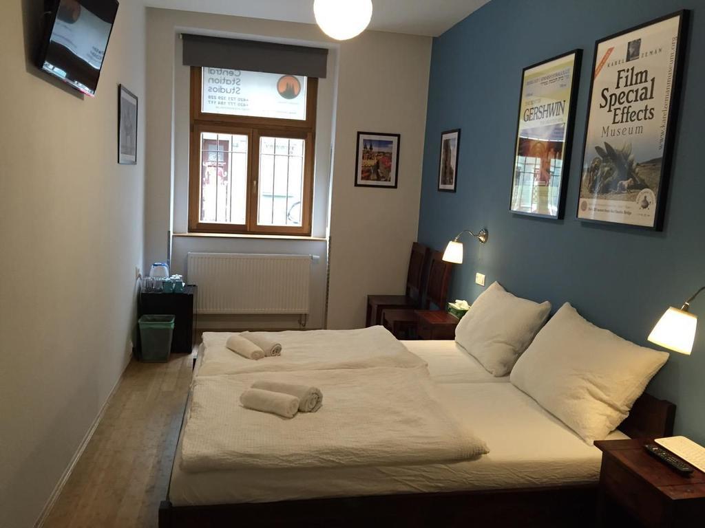 Hotel Central Studios