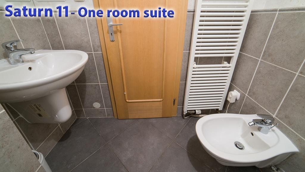 Saturn Apartments Apartamento *
