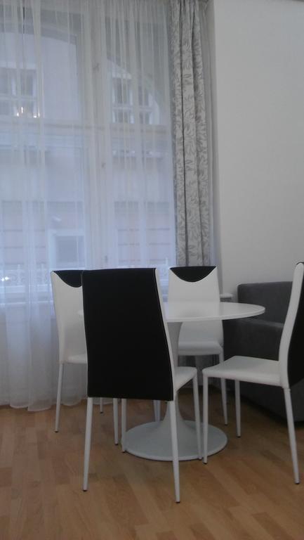 Apartment Reznicka 3 Prag