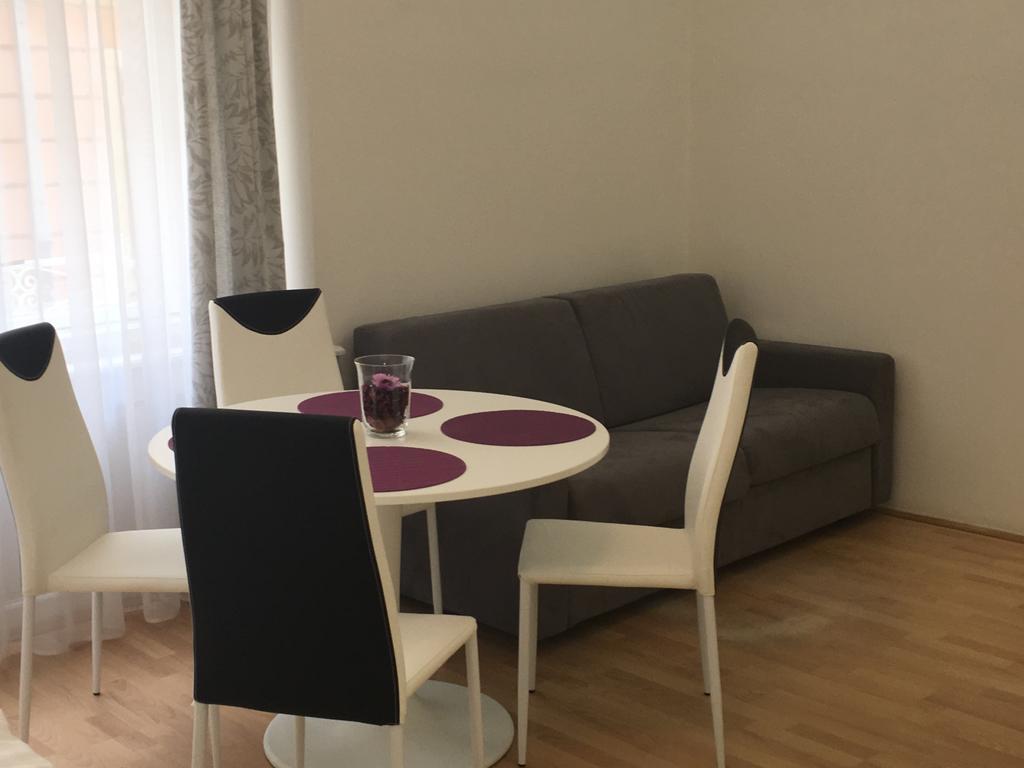 Apartment Reznicka 3 *