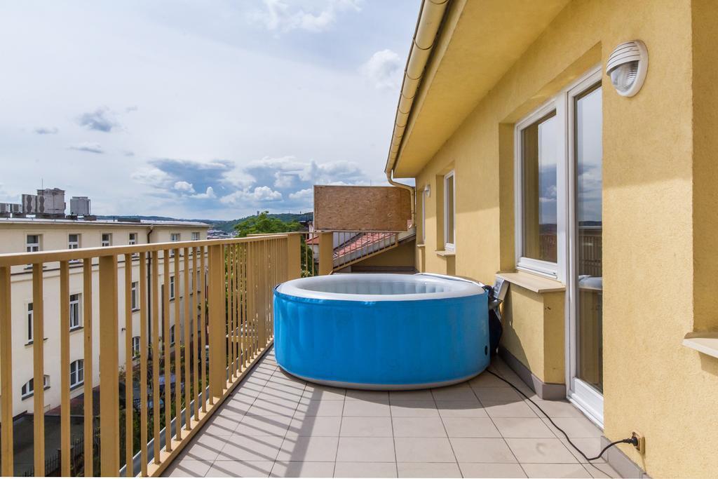 Party Flat In City Center Apartment