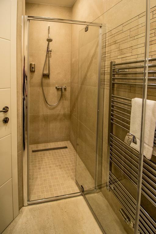 Apartamento Bourgeois In Cultural Heritage Building By Ruterra