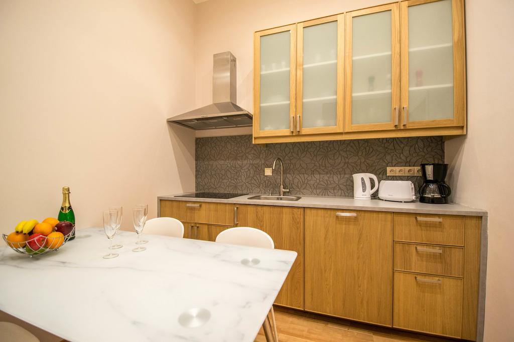 Apartamento Bourgeois In Cultural Heritage Building By Ruterra