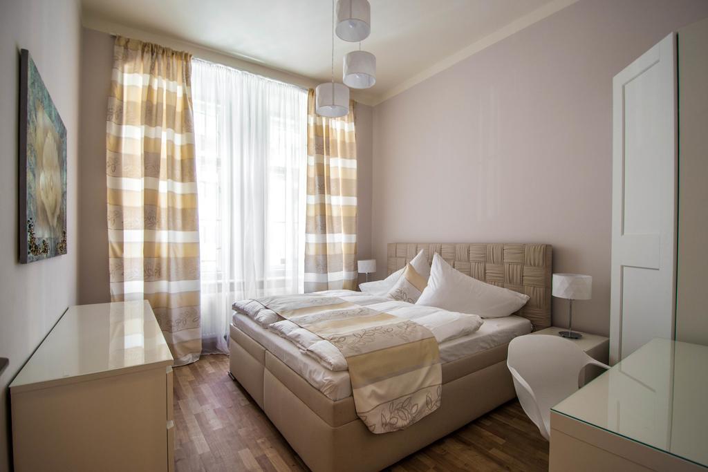Apartamento Bourgeois In Cultural Heritage Building By Ruterra