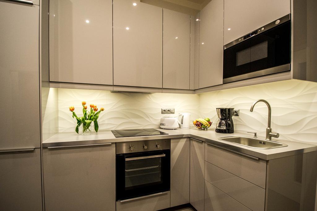 Bourgeois In Cultural Heritage Building By Ruterra Apartamento *