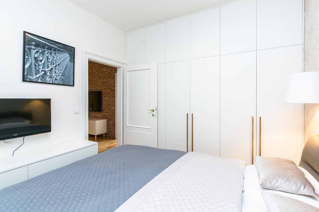 Wishlist Residences - Karlin Free Parking Apartment *
