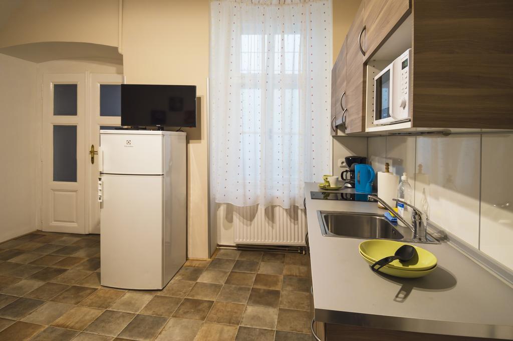 Modern Perlova Apartment Prague