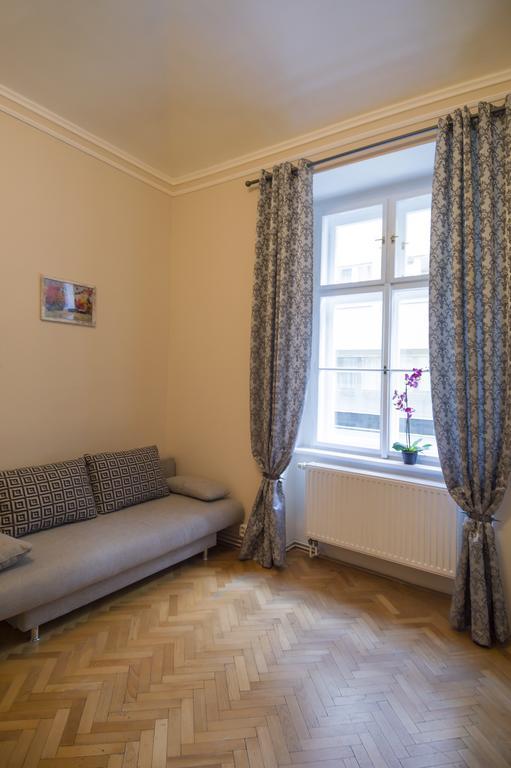 Modern Perlova Apartment *