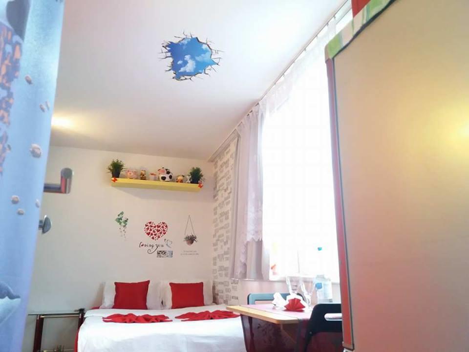 Love Studio By The Metro * Prague