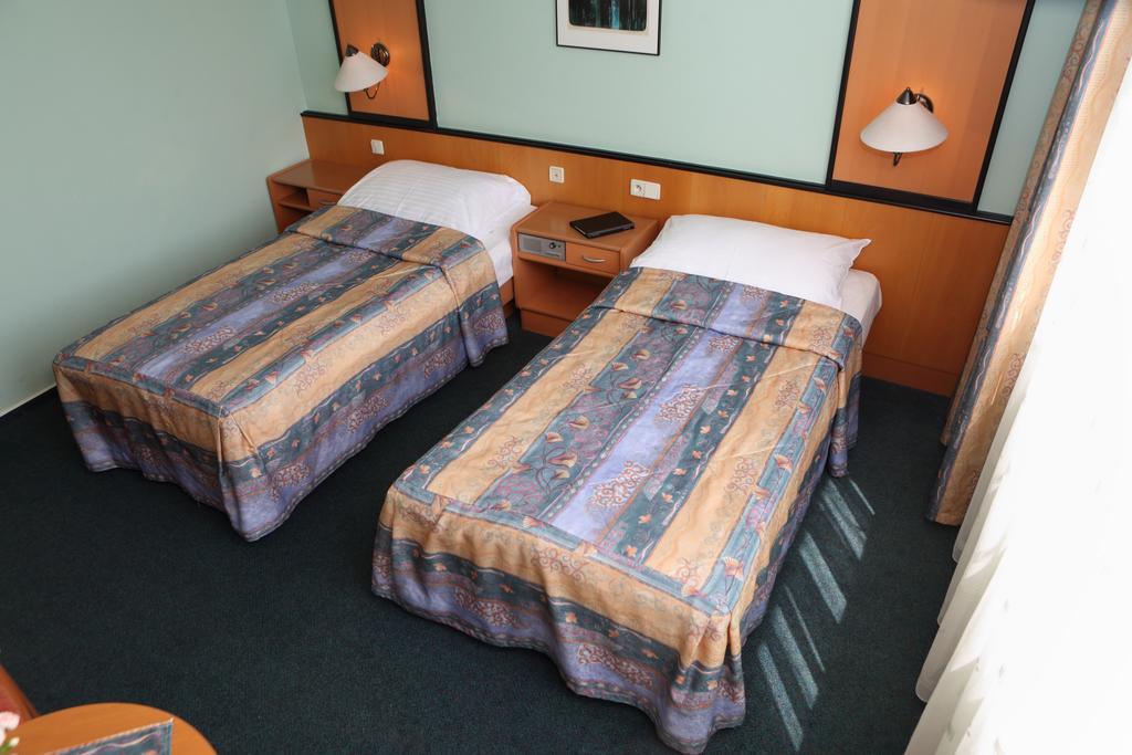 Cechie Hotel 4*