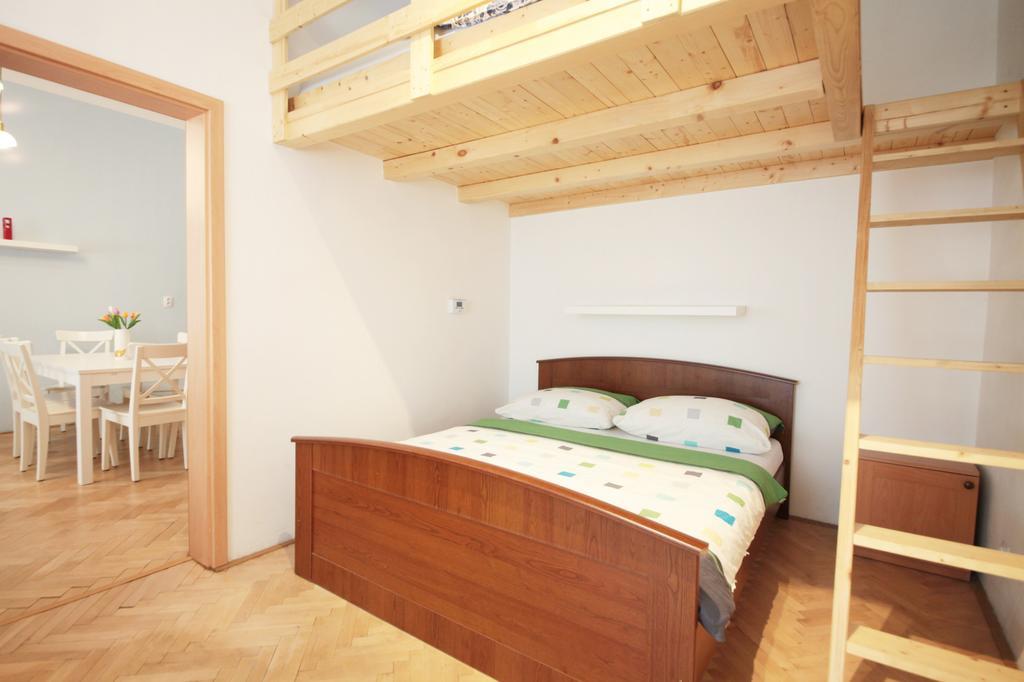 Apartment In Vinohrady Prague
