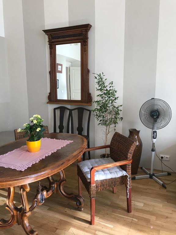Jungmannova Apartment