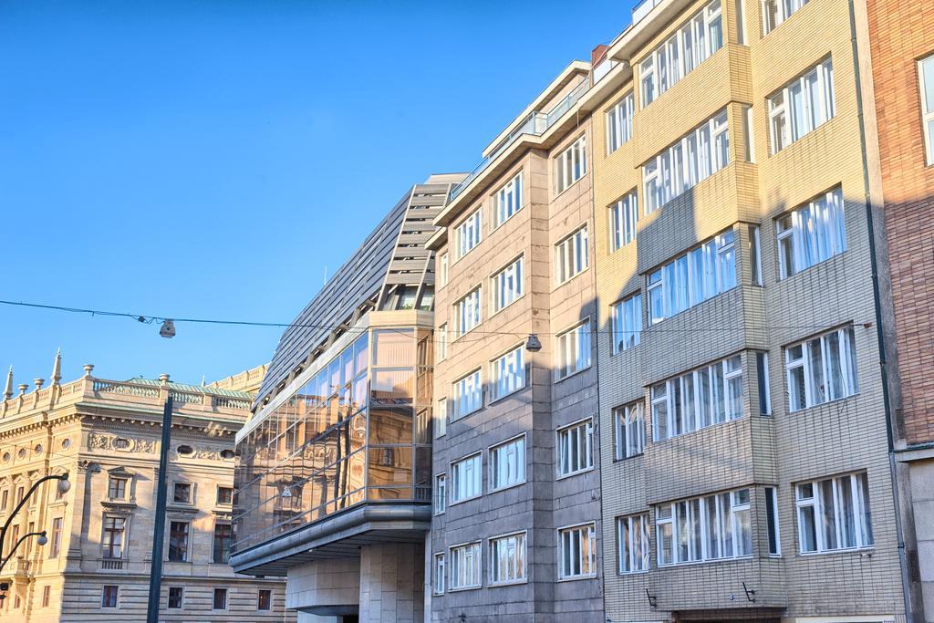 Ostrovni 7 Apartment