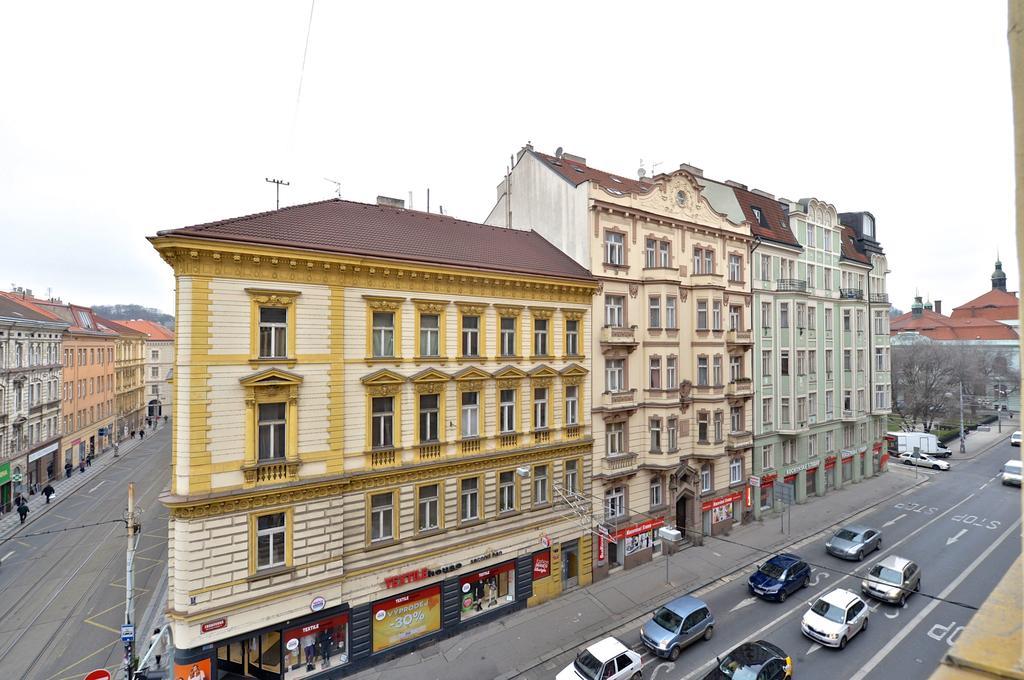 Exclusive On Zborovska Apartment *