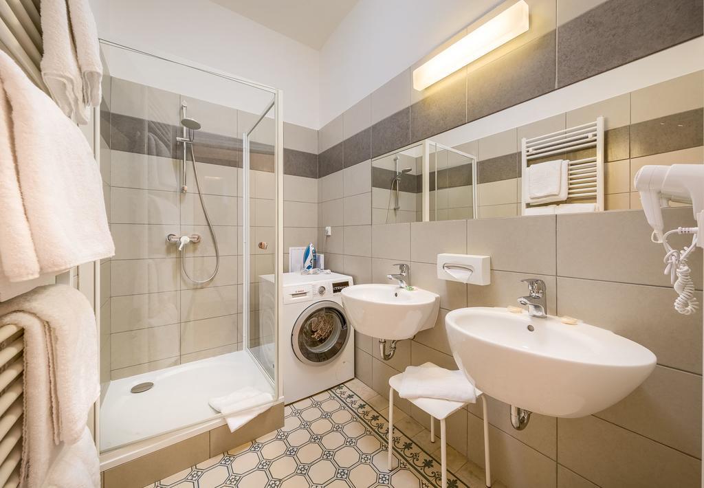 39 Wenceslas Square Apartment *