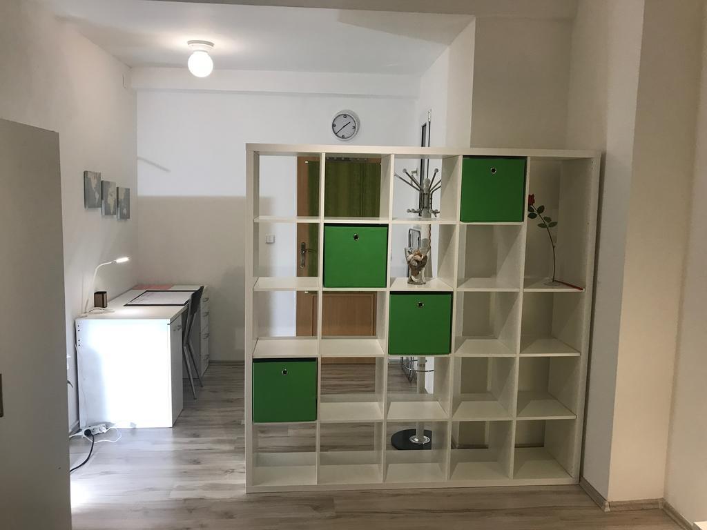 Big Homebase With Billardtable * Prague