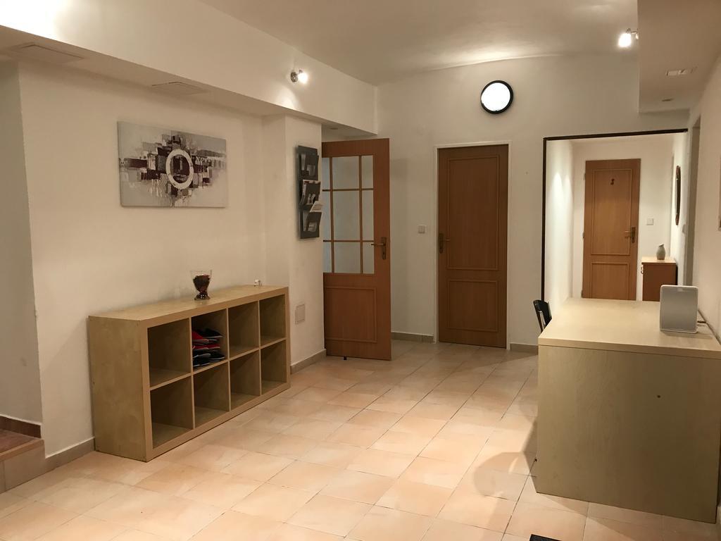 Big Homebase With Billardtable Prague