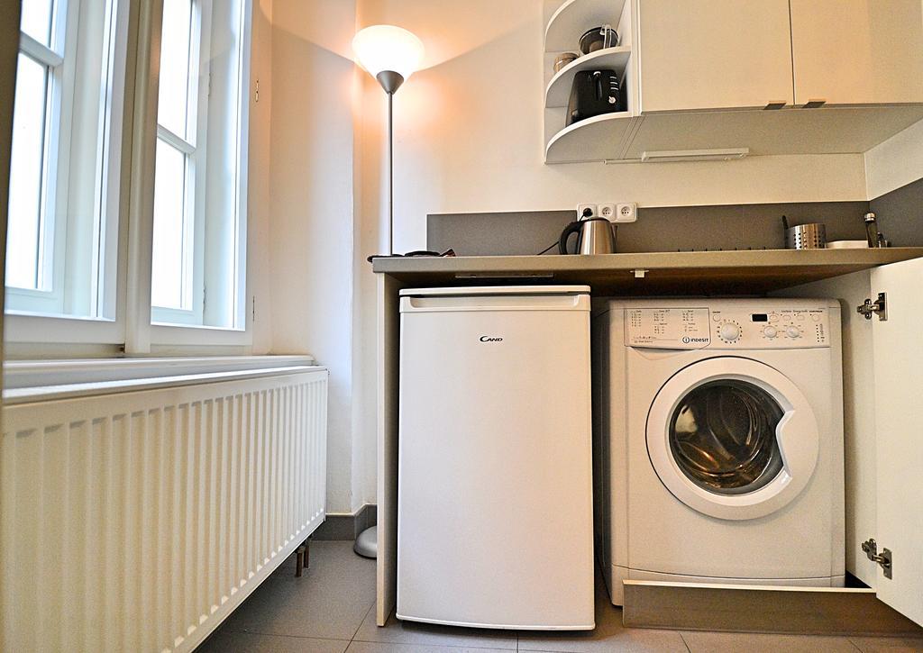 Charming Old Town Centre Studio *