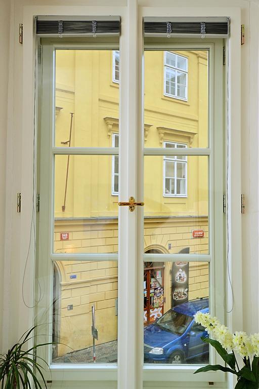 Charming Old Town Centre Studio