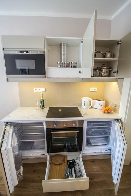 Apartment Unique 250m From The Charles Bridge *