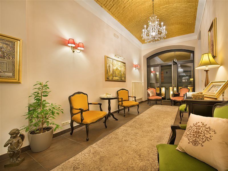 Angelis 4* Prague