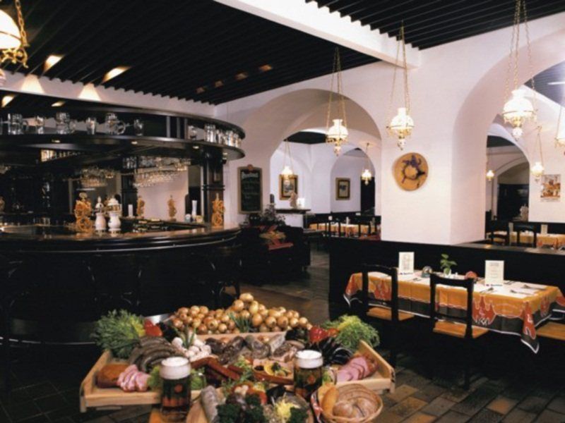 Otel Ambassador Zlata Husa Prag