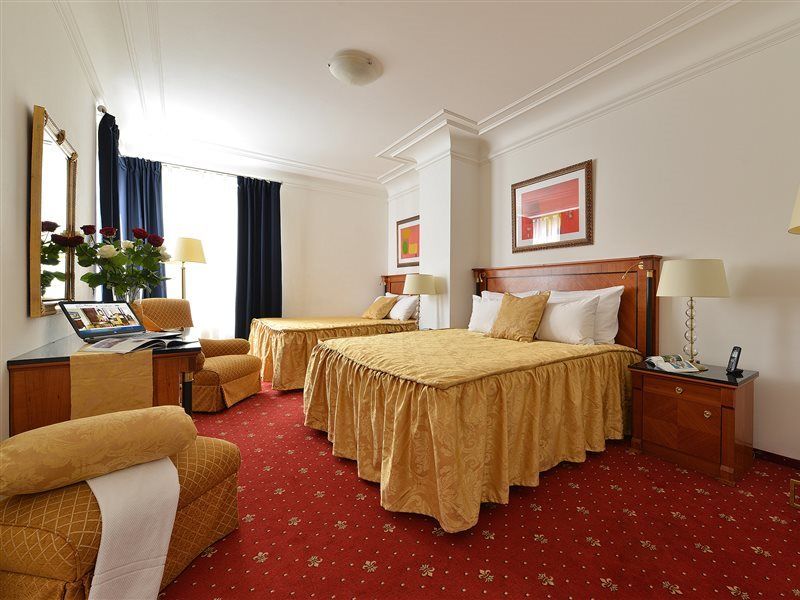 Bologna 4*
