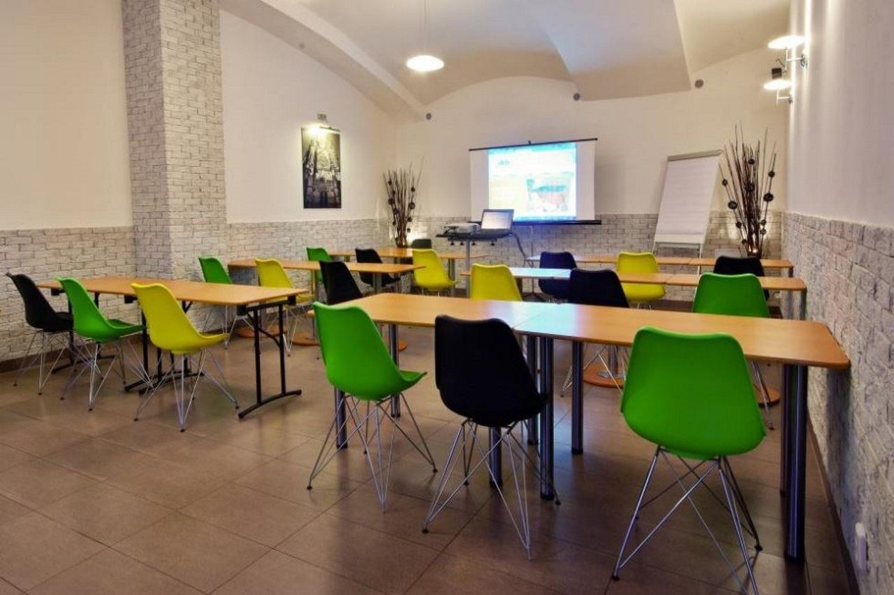 Adeba Hotel 3*