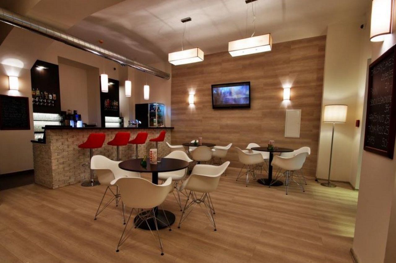 Hotel Adeba