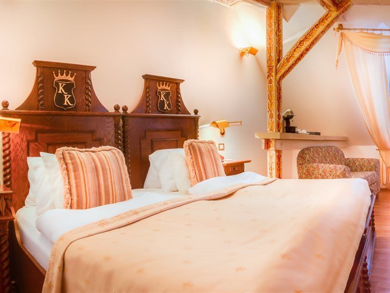 The King Charles 4*