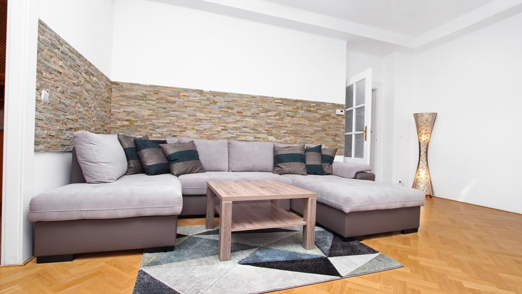 Apartment Saturn Apartments Prague