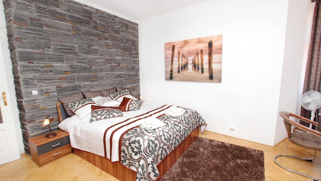 Saturn Apartments Apartment Prague