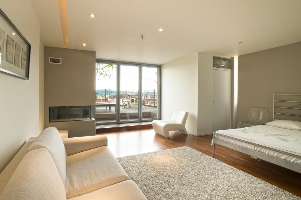 Luxury Penthouse Apartment *