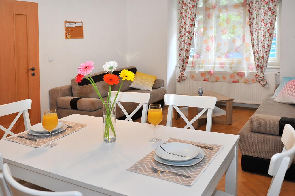 In Vinohrady Apartment *