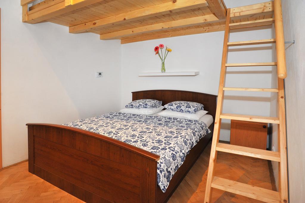 Apartment In Vinohrady Prague
