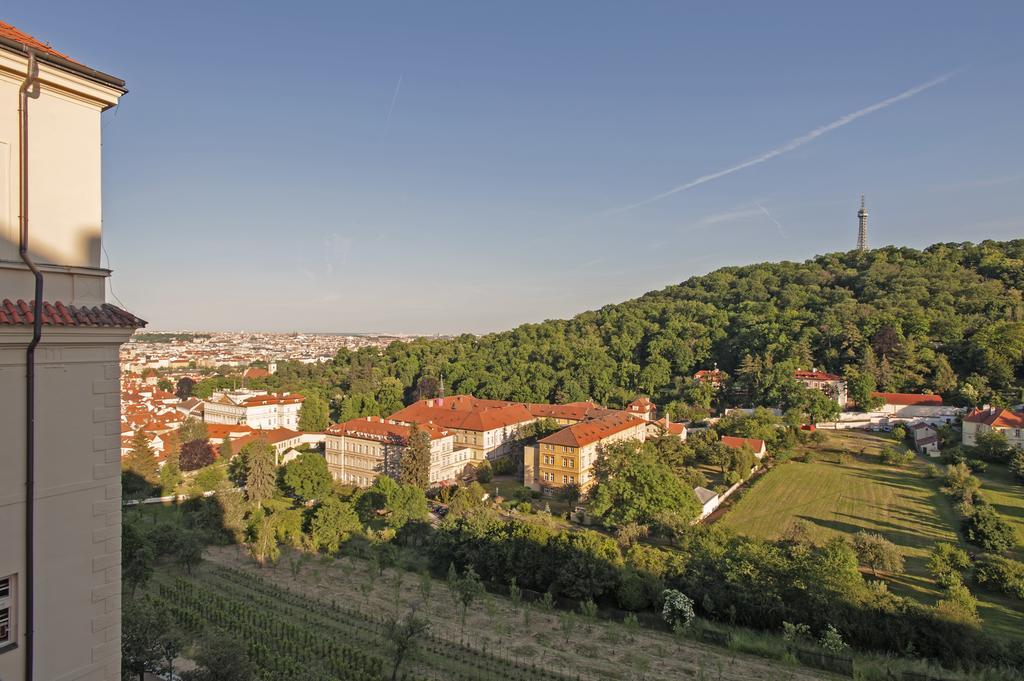 Domus Henrici Otel Prag