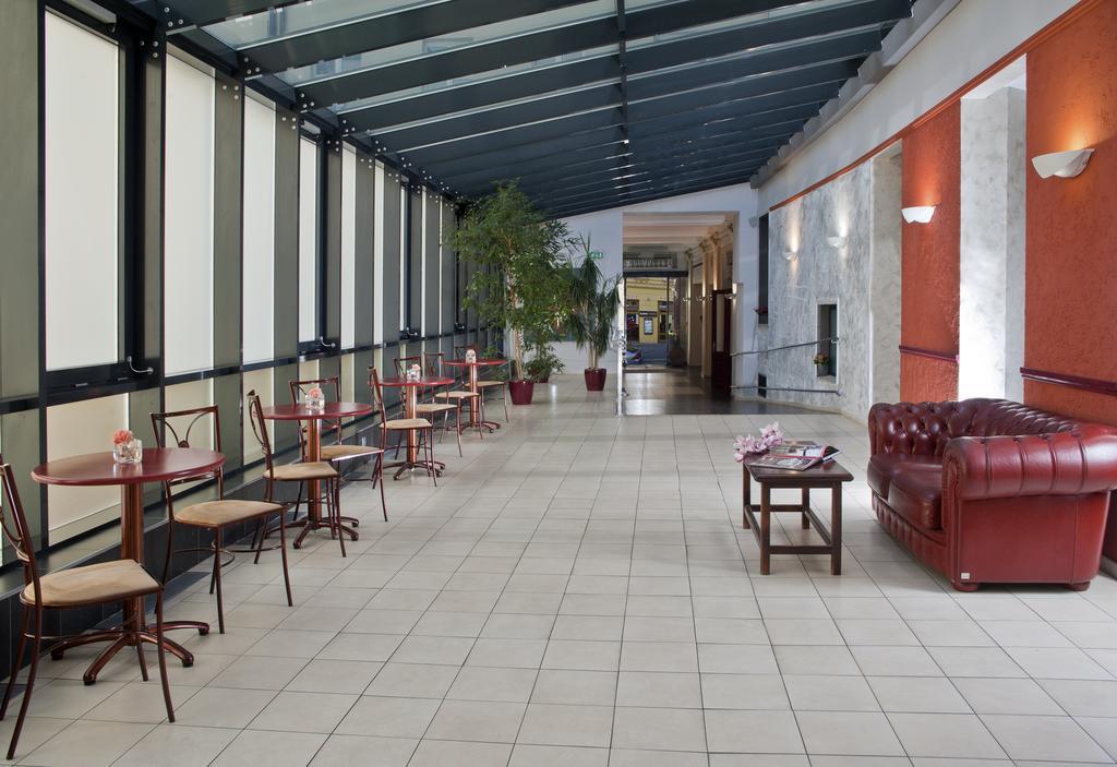 Caesar Hotel 4*