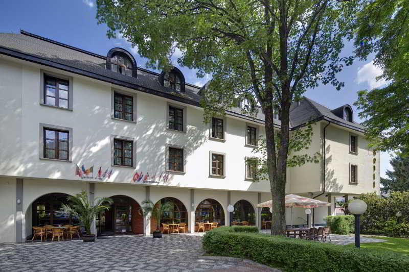 Na Zamecku Hotel 4*