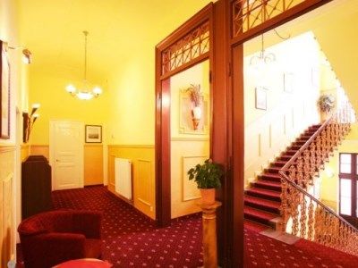 Hotel Old