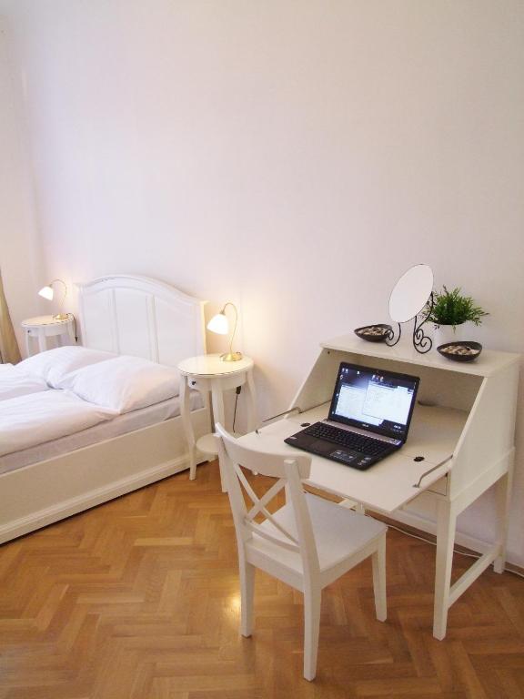Charles Bridge Premium 4* Prag