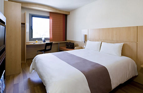Ibis Mala Strana Otel 3*