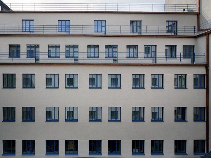 Axa Hotel 3*