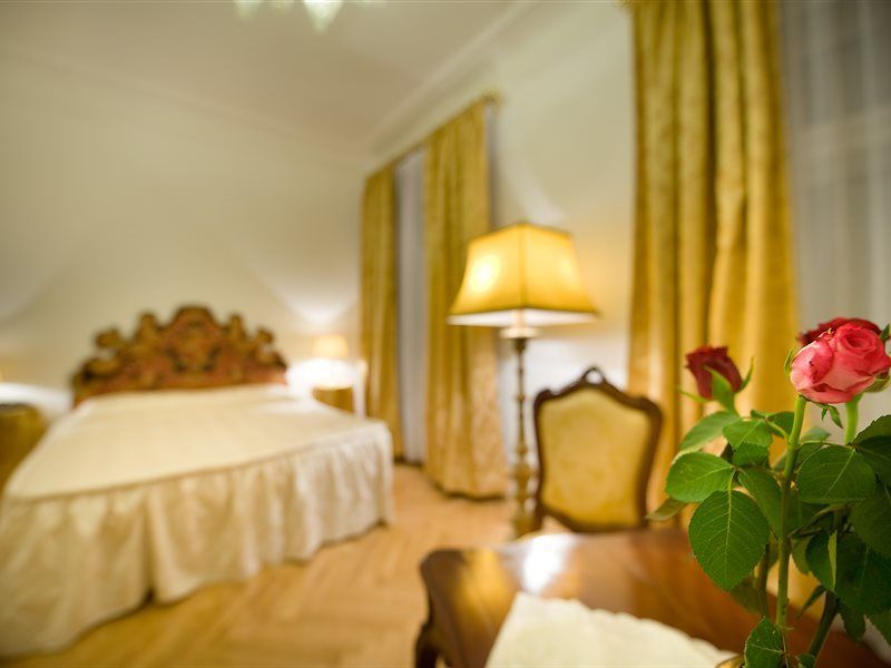 Hotel Charles Bridge Palace Prague