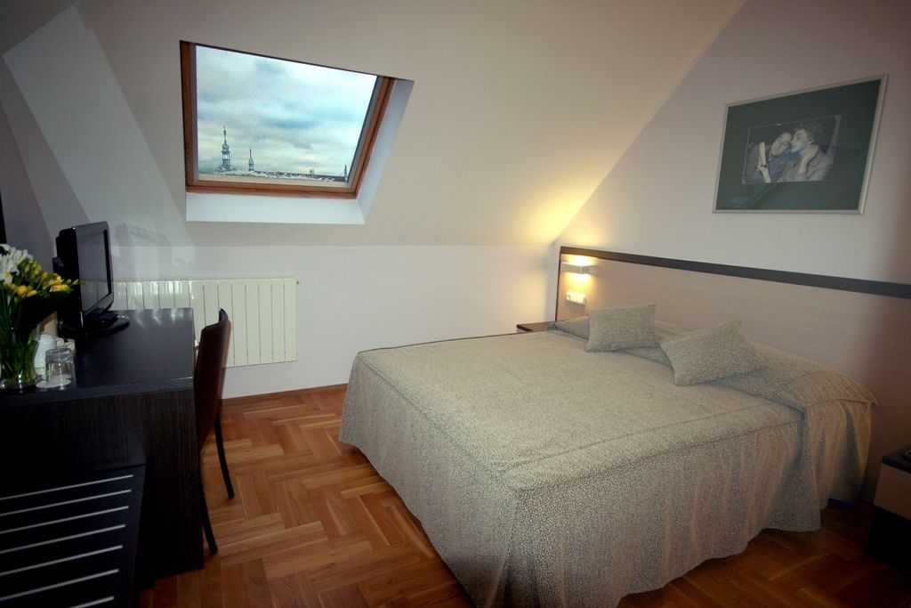 Hotel 1 4*
